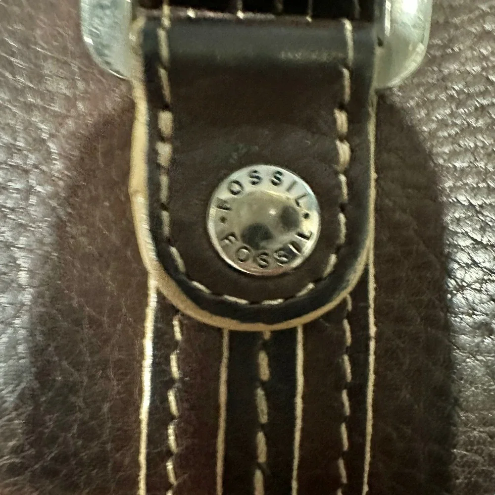 Fossil classic brown